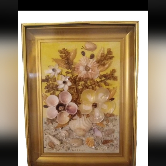 Vintage Sea Shell Art 3D Picture Shells & Flowers Beatifully Framed Signed - Picture 1 of 3